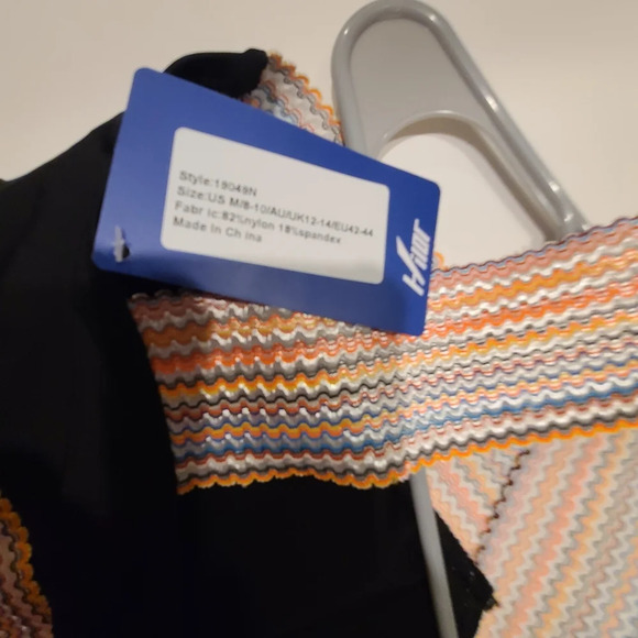 NWT Hilor women's one piece swimwear halter sz.M (8-10) - Picture 5 of 9